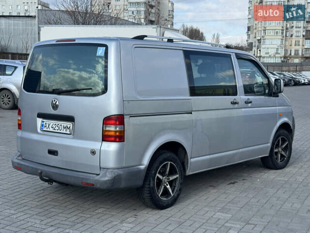 Серый Фольксваген Transporter, объемом двигателя 1.9 л и пробегом 390 тыс. км за 6000 $, фото 6 на Automoto.ua