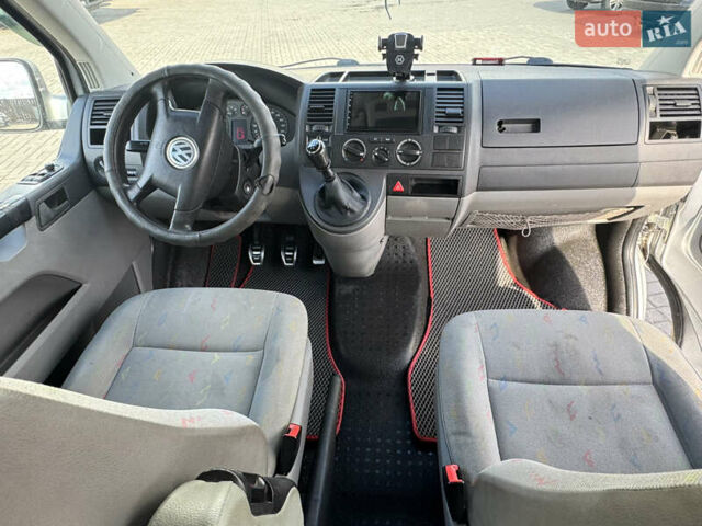 Серый Фольксваген Transporter, объемом двигателя 1.9 л и пробегом 390 тыс. км за 6000 $, фото 18 на Automoto.ua