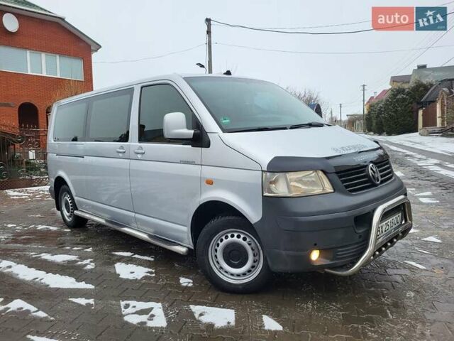 Серый Фольксваген Transporter, объемом двигателя 2.46 л и пробегом 315 тыс. км за 8900 $, фото 4 на Automoto.ua
