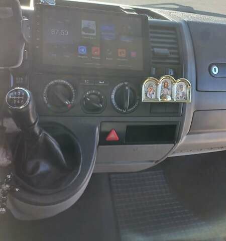 Сірий Фольксваген Transporter, об'ємом двигуна 2.46 л та пробігом 359 тис. км за 6700 $, фото 5 на Automoto.ua