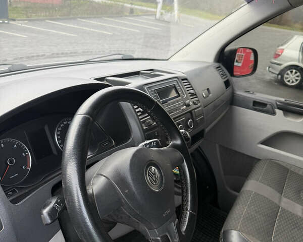 Серый Фольксваген Transporter, объемом двигателя 2 л и пробегом 499 тыс. км за 10500 $, фото 11 на Automoto.ua