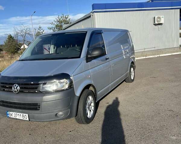 Сірий Фольксваген Transporter, об'ємом двигуна 2 л та пробігом 185 тис. км за 11500 $, фото 3 на Automoto.ua