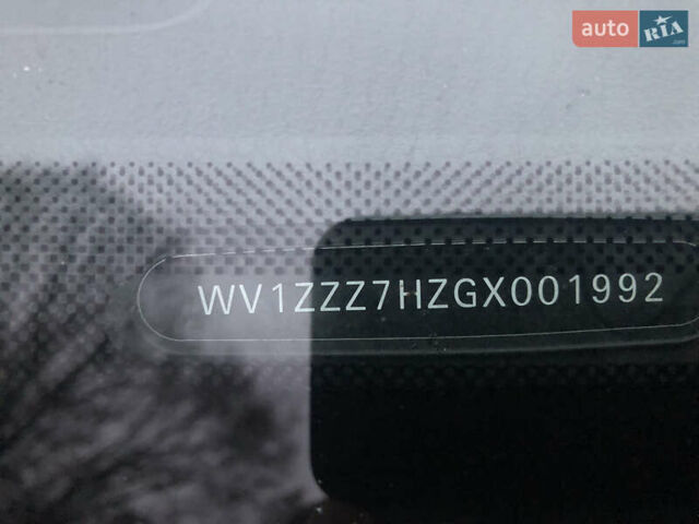 Серый Фольксваген Transporter, объемом двигателя 2 л и пробегом 181 тыс. км за 23700 $, фото 11 на Automoto.ua