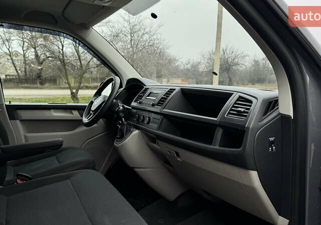 Серый Фольксваген Transporter, объемом двигателя 2 л и пробегом 280 тыс. км за 14999 $, фото 21 на Automoto.ua