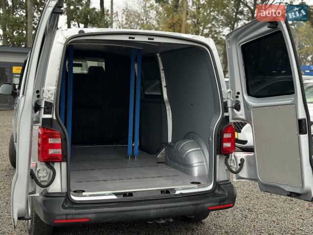 Сірий Фольксваген Transporter, об'ємом двигуна 1.97 л та пробігом 295 тис. км за 19500 $, фото 14 на Automoto.ua