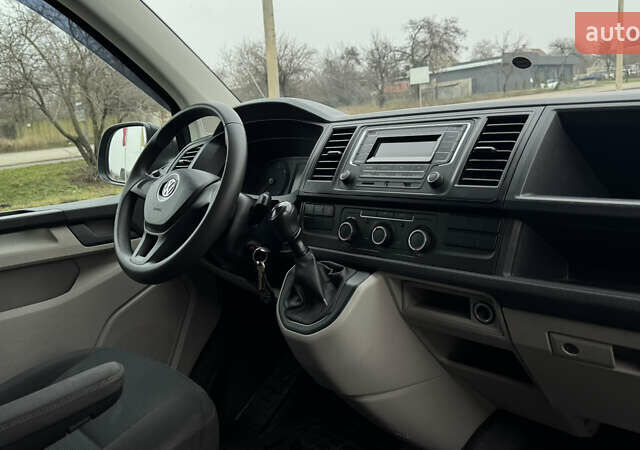 Серый Фольксваген Transporter, объемом двигателя 2 л и пробегом 280 тыс. км за 14999 $, фото 22 на Automoto.ua