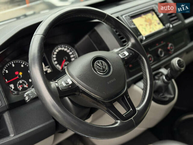 Сірий Фольксваген Transporter, об'ємом двигуна 1.97 л та пробігом 295 тис. км за 19500 $, фото 6 на Automoto.ua