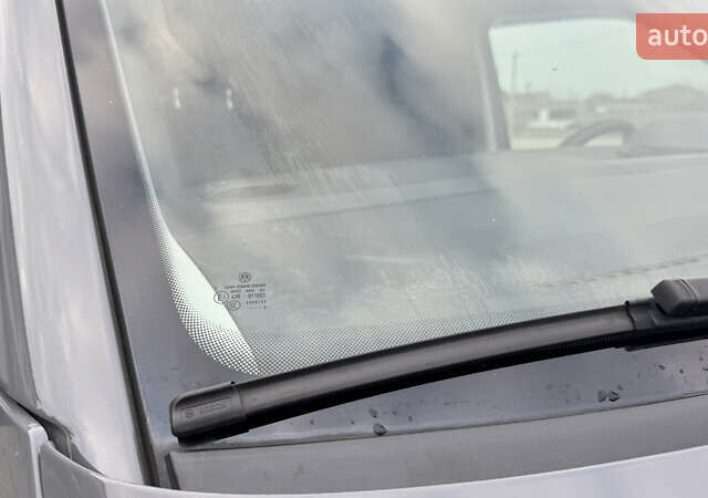 Серый Фольксваген Transporter, объемом двигателя 2 л и пробегом 280 тыс. км за 14999 $, фото 10 на Automoto.ua