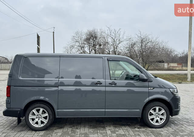 Серый Фольксваген Transporter, объемом двигателя 2 л и пробегом 280 тыс. км за 14999 $, фото 7 на Automoto.ua