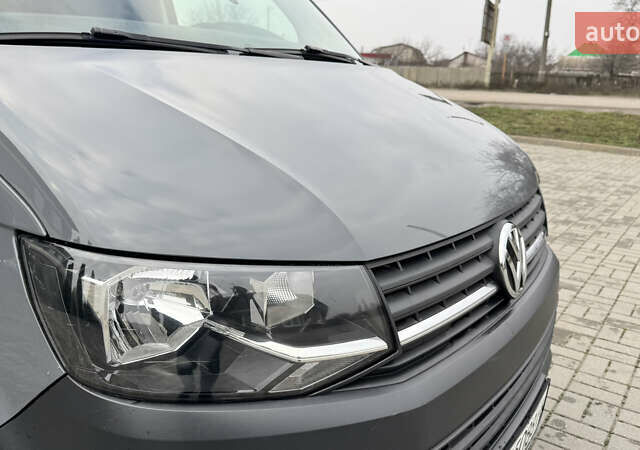 Серый Фольксваген Transporter, объемом двигателя 2 л и пробегом 280 тыс. км за 14999 $, фото 9 на Automoto.ua