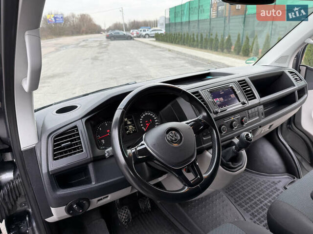 Серый Фольксваген Transporter, объемом двигателя 2 л и пробегом 228 тыс. км за 19400 $, фото 21 на Automoto.ua