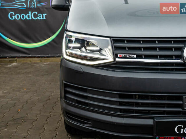 Серый Фольксваген Transporter, объемом двигателя 2 л и пробегом 159 тыс. км за 26500 $, фото 9 на Automoto.ua