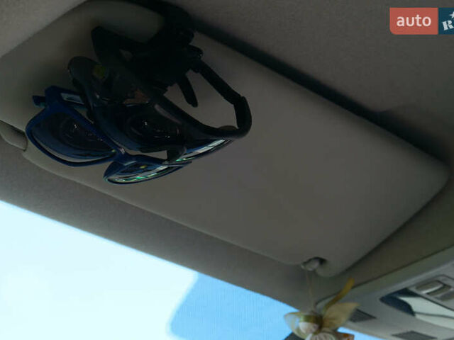 Серый Фольксваген Transporter, объемом двигателя 2 л и пробегом 248 тыс. км за 23000 $, фото 69 на Automoto.ua