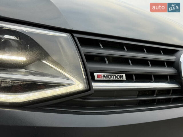 Серый Фольксваген Transporter, объемом двигателя 2 л и пробегом 228 тыс. км за 19400 $, фото 12 на Automoto.ua