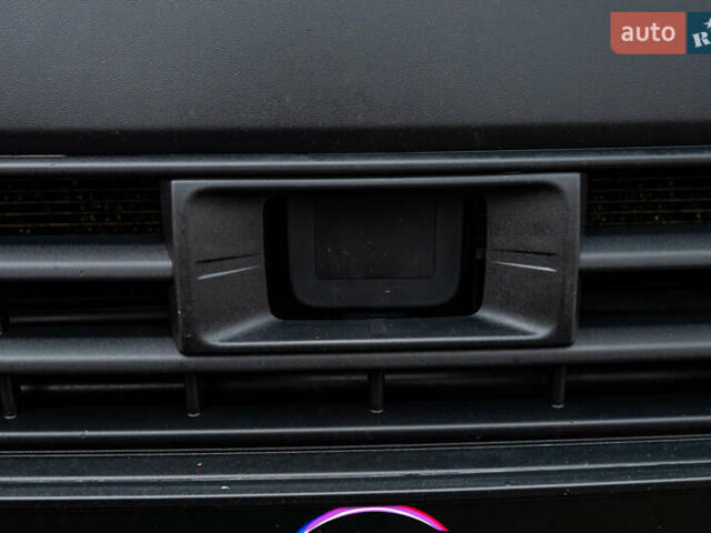 Серый Фольксваген Transporter, объемом двигателя 2 л и пробегом 159 тыс. км за 26500 $, фото 4 на Automoto.ua