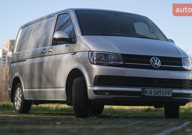 Серый Фольксваген Transporter, объемом двигателя 2 л и пробегом 248 тыс. км за 23000 $, фото 5 на Automoto.ua