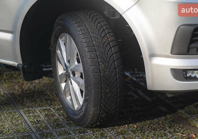 Серый Фольксваген Transporter, объемом двигателя 2 л и пробегом 248 тыс. км за 23000 $, фото 20 на Automoto.ua