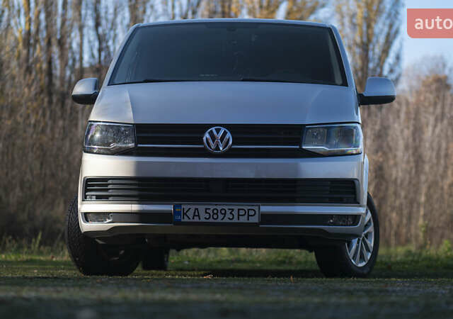 Серый Фольксваген Transporter, объемом двигателя 2 л и пробегом 248 тыс. км за 23000 $, фото 16 на Automoto.ua