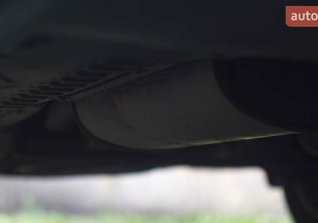 Серый Фольксваген Transporter, объемом двигателя 2 л и пробегом 248 тыс. км за 23000 $, фото 57 на Automoto.ua