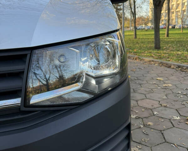 Сірий Фольксваген Transporter, об'ємом двигуна 2 л та пробігом 248 тис. км за 24900 $, фото 22 на Automoto.ua