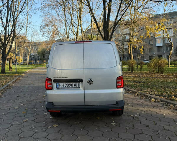 Сірий Фольксваген Transporter, об'ємом двигуна 2 л та пробігом 248 тис. км за 24900 $, фото 7 на Automoto.ua