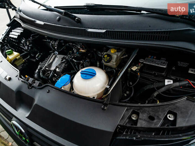 Серый Фольксваген Transporter, объемом двигателя 2 л и пробегом 159 тыс. км за 26500 $, фото 74 на Automoto.ua