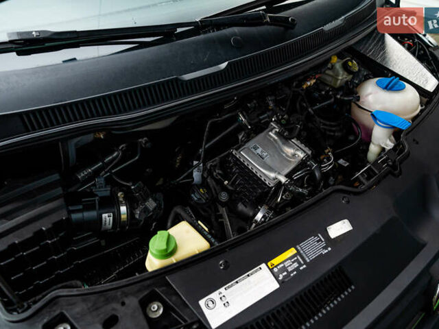 Серый Фольксваген Transporter, объемом двигателя 2 л и пробегом 159 тыс. км за 26500 $, фото 75 на Automoto.ua