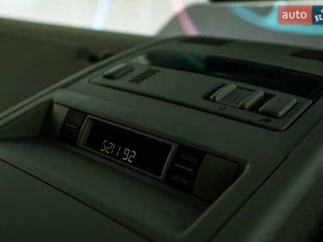 Серый Фольксваген Transporter, объемом двигателя 2 л и пробегом 159 тыс. км за 26500 $, фото 61 на Automoto.ua