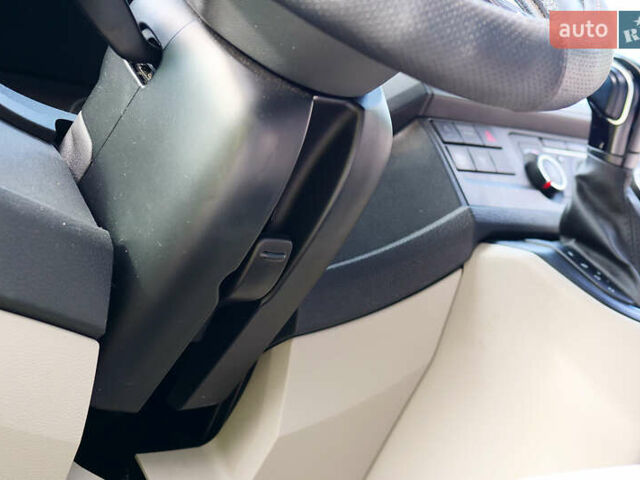 Серый Фольксваген Transporter, объемом двигателя 2 л и пробегом 248 тыс. км за 23000 $, фото 72 на Automoto.ua