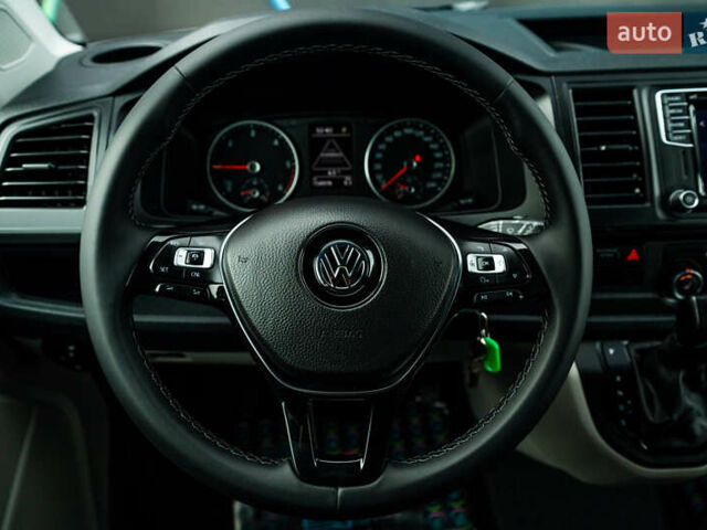 Серый Фольксваген Transporter, объемом двигателя 2 л и пробегом 159 тыс. км за 26500 $, фото 69 на Automoto.ua