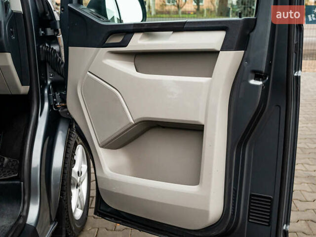 Серый Фольксваген Transporter, объемом двигателя 2 л и пробегом 159 тыс. км за 26500 $, фото 50 на Automoto.ua