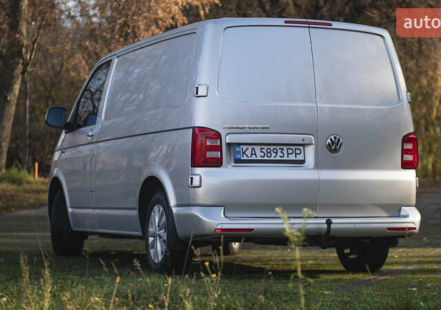 Серый Фольксваген Transporter, объемом двигателя 2 л и пробегом 248 тыс. км за 23000 $, фото 10 на Automoto.ua