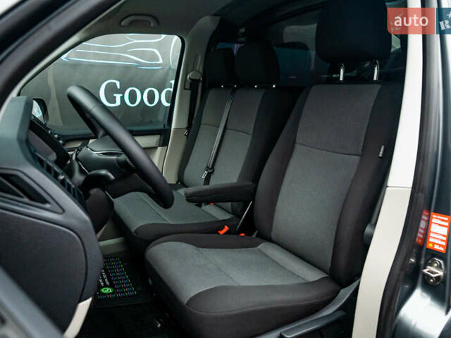 Серый Фольксваген Transporter, объемом двигателя 2 л и пробегом 159 тыс. км за 26500 $, фото 37 на Automoto.ua
