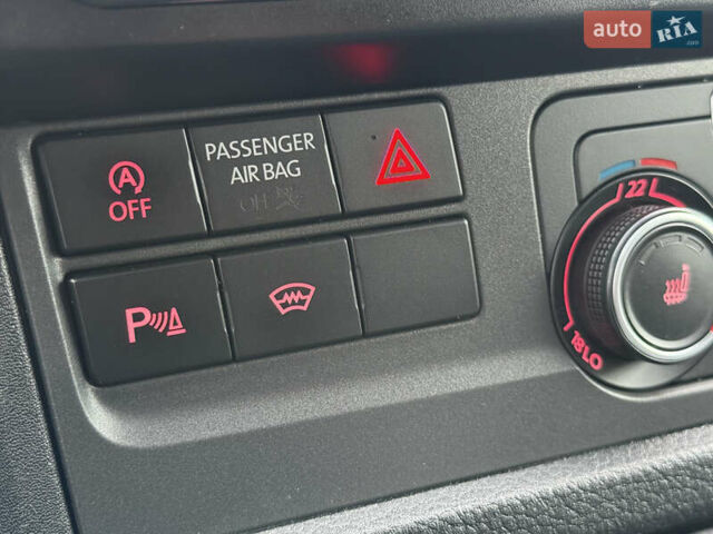 Серый Фольксваген Transporter, объемом двигателя 2 л и пробегом 228 тыс. км за 19400 $, фото 27 на Automoto.ua