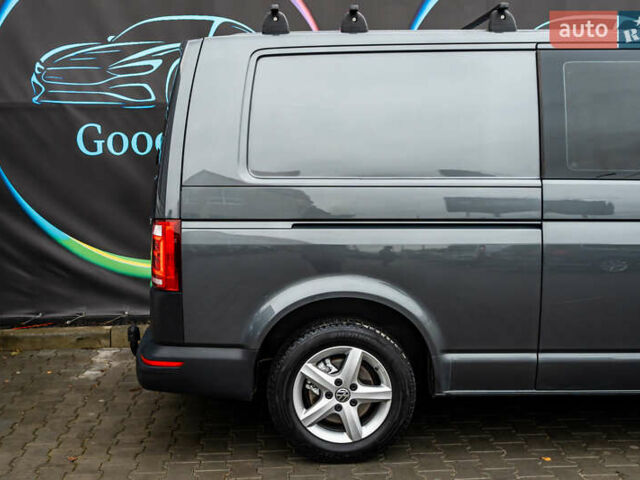 Серый Фольксваген Transporter, объемом двигателя 2 л и пробегом 159 тыс. км за 26500 $, фото 21 на Automoto.ua