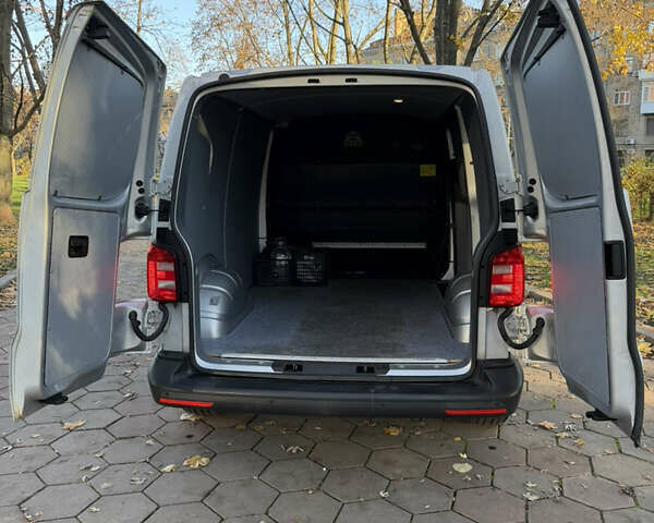 Сірий Фольксваген Transporter, об'ємом двигуна 2 л та пробігом 248 тис. км за 24900 $, фото 21 на Automoto.ua