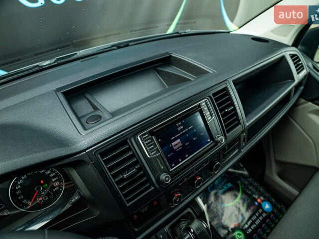 Серый Фольксваген Transporter, объемом двигателя 2 л и пробегом 159 тыс. км за 26500 $, фото 73 на Automoto.ua