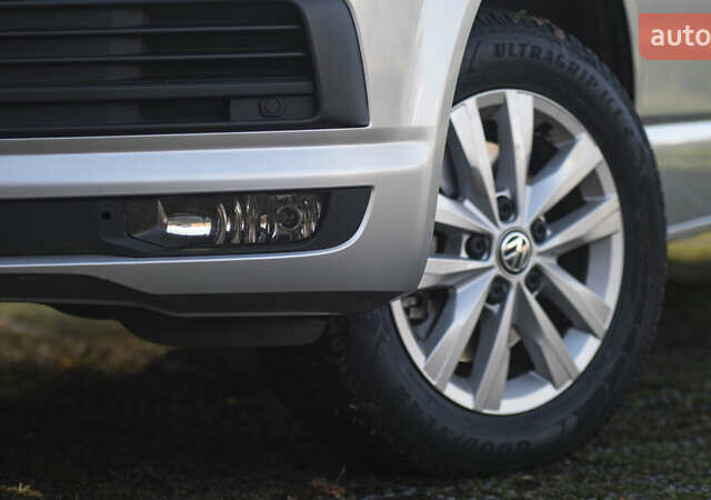 Серый Фольксваген Transporter, объемом двигателя 2 л и пробегом 248 тыс. км за 23000 $, фото 38 на Automoto.ua