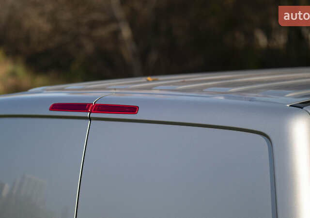 Серый Фольксваген Transporter, объемом двигателя 2 л и пробегом 248 тыс. км за 23000 $, фото 52 на Automoto.ua