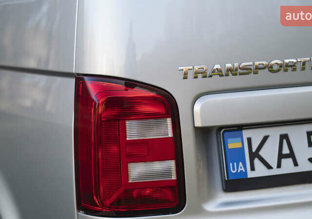 Серый Фольксваген Transporter, объемом двигателя 2 л и пробегом 248 тыс. км за 23000 $, фото 27 на Automoto.ua