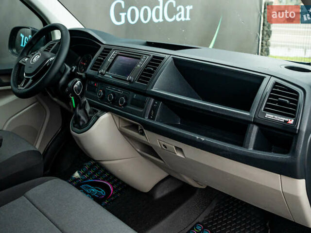 Серый Фольксваген Transporter, объемом двигателя 2 л и пробегом 159 тыс. км за 26500 $, фото 52 на Automoto.ua