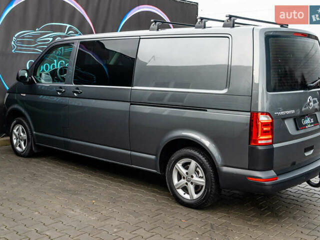 Серый Фольксваген Transporter, объемом двигателя 2 л и пробегом 159 тыс. км за 26500 $, фото 27 на Automoto.ua
