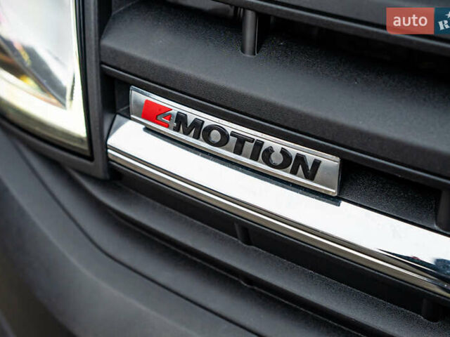 Серый Фольксваген Transporter, объемом двигателя 2 л и пробегом 159 тыс. км за 26500 $, фото 13 на Automoto.ua