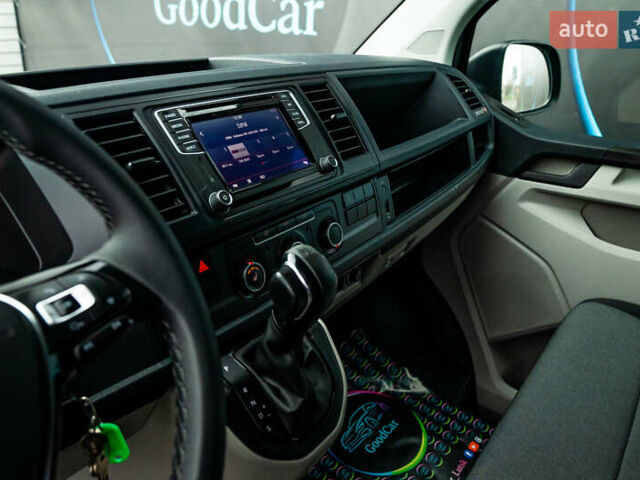 Серый Фольксваген Transporter, объемом двигателя 2 л и пробегом 159 тыс. км за 26500 $, фото 41 на Automoto.ua