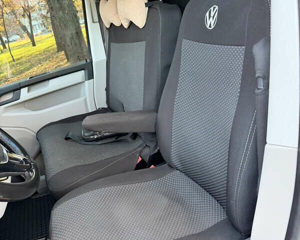 Сірий Фольксваген Transporter, об'ємом двигуна 2 л та пробігом 248 тис. км за 24900 $, фото 27 на Automoto.ua