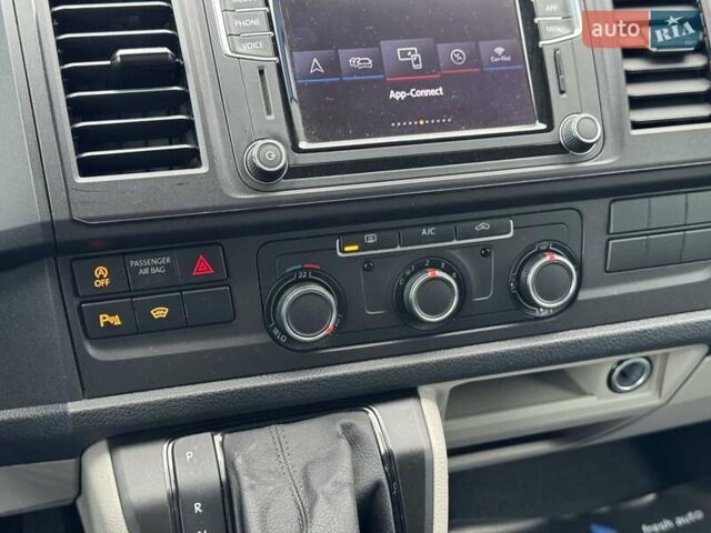 Серый Фольксваген Transporter, объемом двигателя 1.97 л и пробегом 197 тыс. км за 24900 $, фото 23 на Automoto.ua