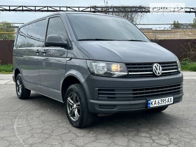 Серый Фольксваген Transporter, объемом двигателя 2 л и пробегом 225 тыс. км за 21999 $, фото 16 на Automoto.ua