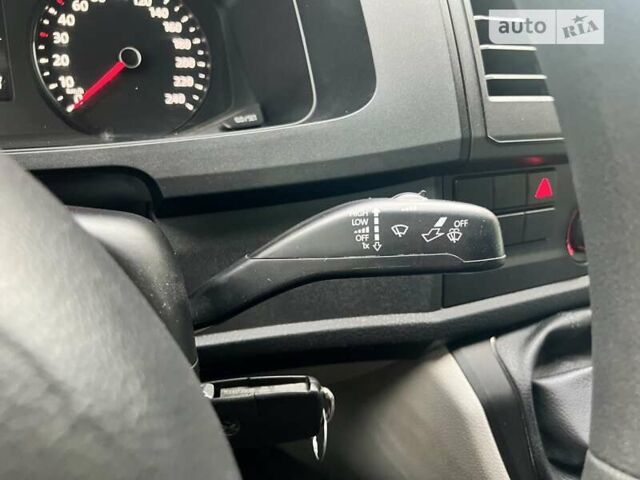 Серый Фольксваген Transporter, объемом двигателя 2 л и пробегом 225 тыс. км за 21999 $, фото 27 на Automoto.ua