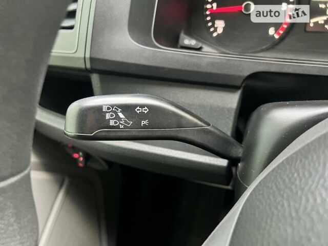 Серый Фольксваген Transporter, объемом двигателя 2 л и пробегом 225 тыс. км за 21999 $, фото 25 на Automoto.ua