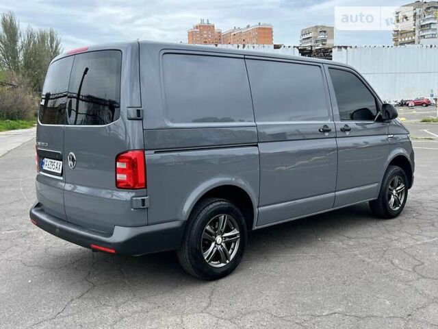Серый Фольксваген Transporter, объемом двигателя 2 л и пробегом 225 тыс. км за 21999 $, фото 14 на Automoto.ua
